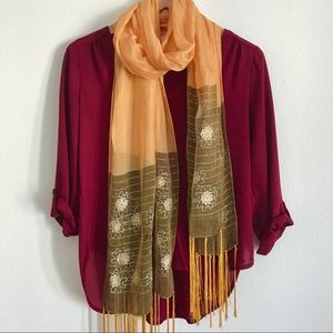 ⭐️Lily White Hi-Low Burgundy Blouse E1